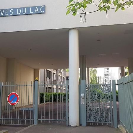 Une Chambre Privee Entre Paris Et Disneyland Noisy-le-Grand Exterior photo